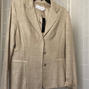 Women’s suit jacket